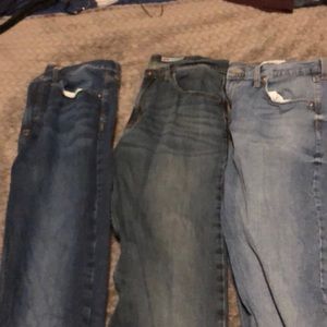 Three pairs of wranglers.32x34.